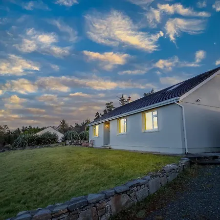 Holiday home Sea View Tully Cross